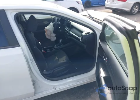 2021 Kia Forte Lxs из США, поврежденный, VIN 3KPF24AD1ME336167